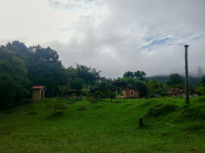 área de camping em São Tomé das Letras-MG