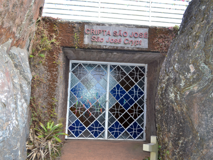 Cripta São José na Serra da Piedade