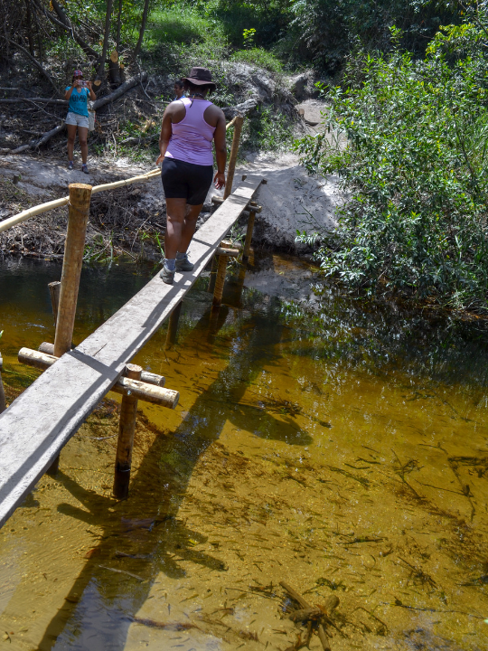 Ponte para a Cachoeira da Farofa na Serra do Cipó