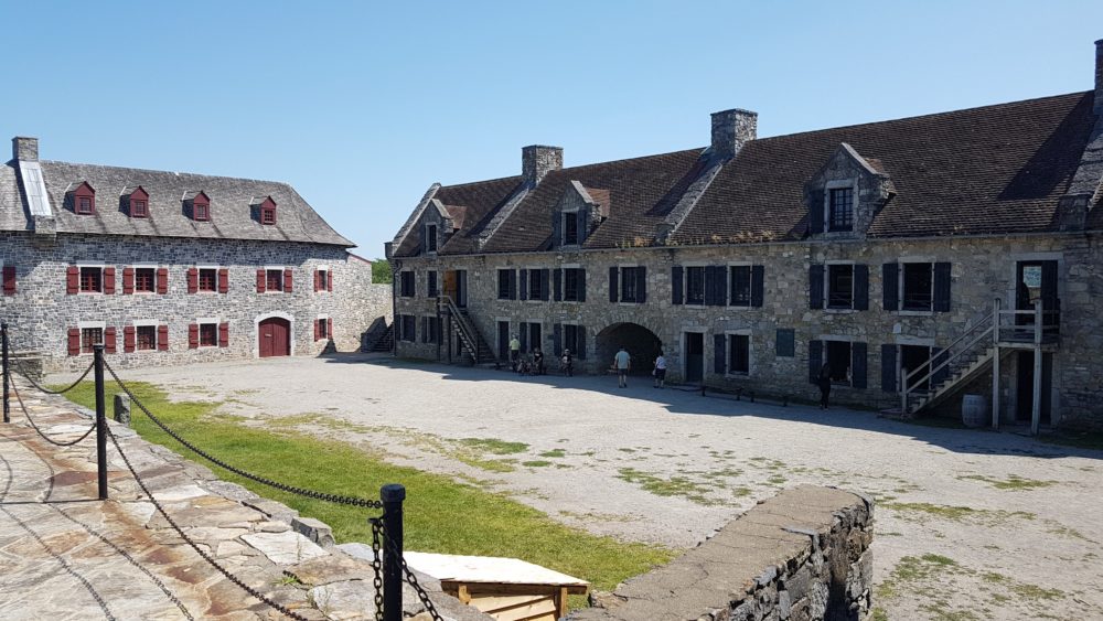 Museu e dormitórios no Fort Ticonderoga