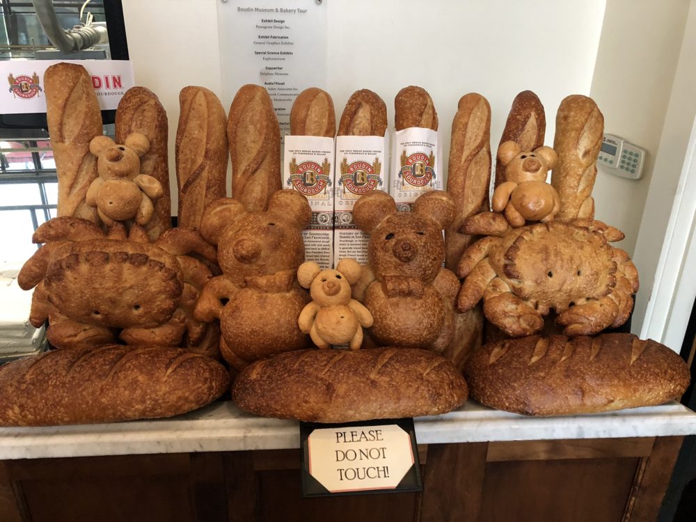 Pães com formatos de bichinhos no Boudin em San Francisco