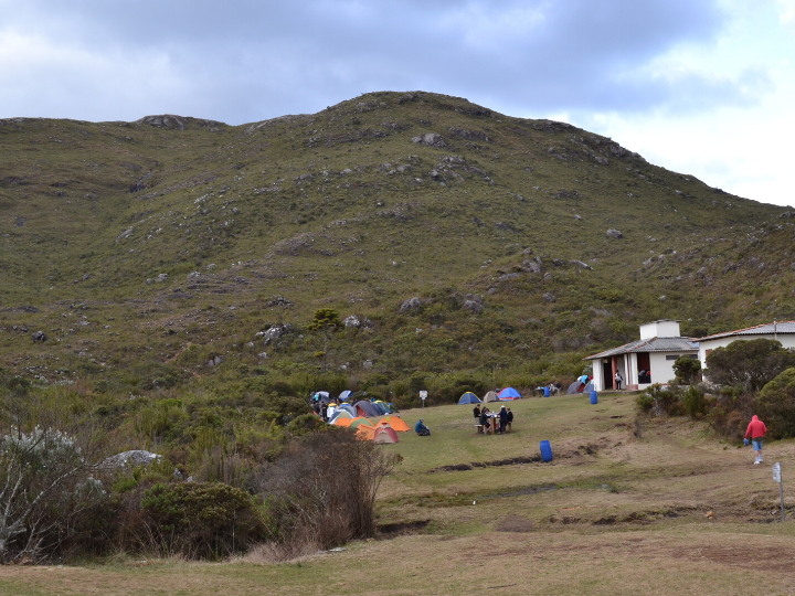 Área de camping no Pico da Bandeira