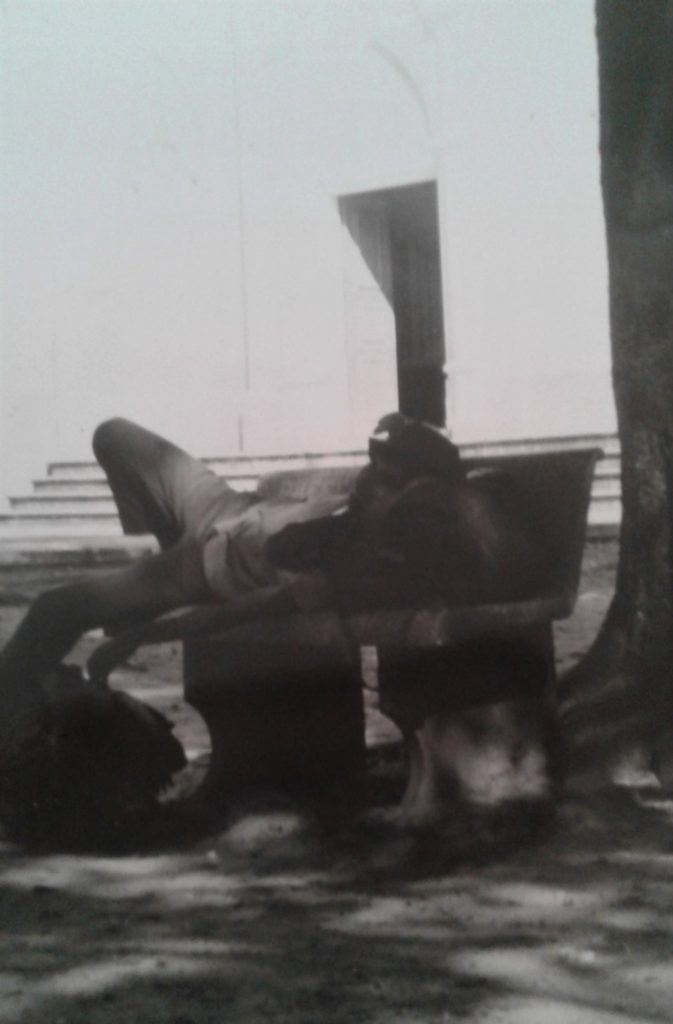 banco na praça da Catedral em Aracaju em 1969