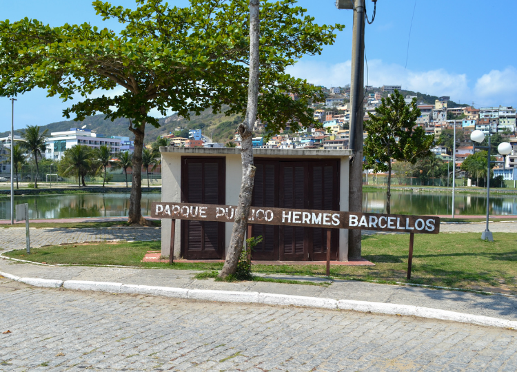 Parque público Hermes Barcellos em Arraial do Cabo