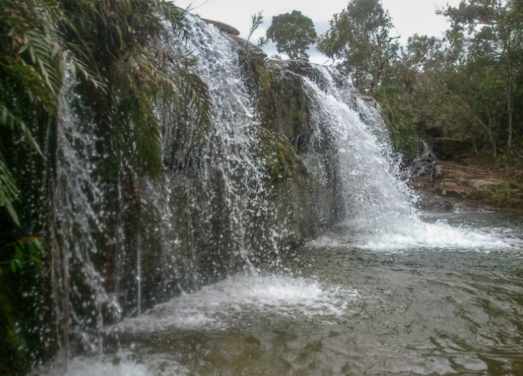 Cachoeira Véu da Noiva em Carrancas-MG