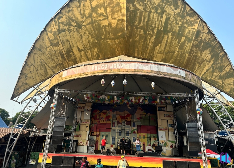 Palco joão do vale feira de são cristóvão