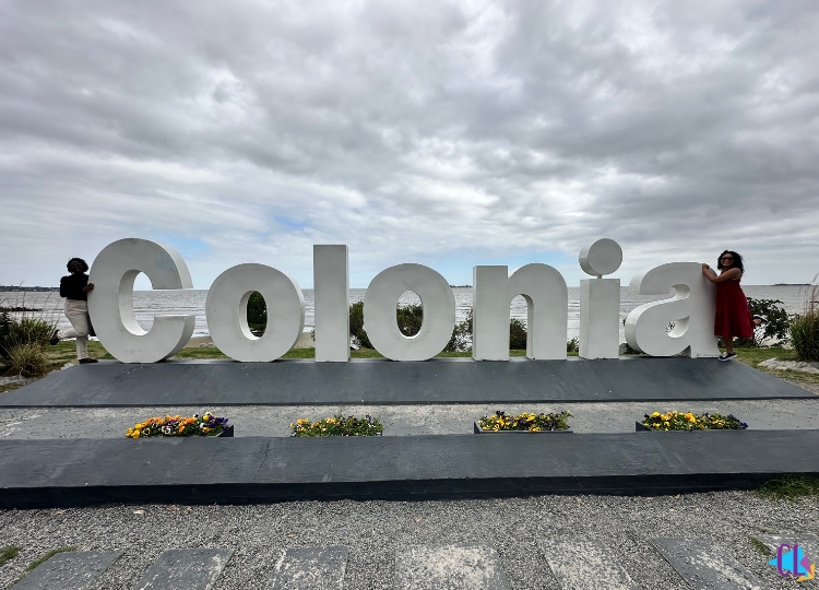 Letreiro colonia del sacramento