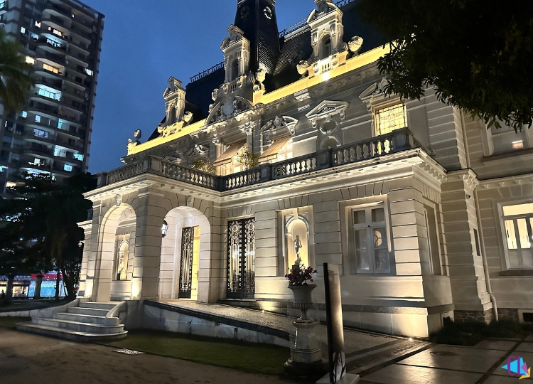 Casa firjan à noite