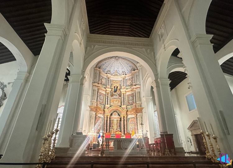 Catedral Basílica Santa María la Antigua